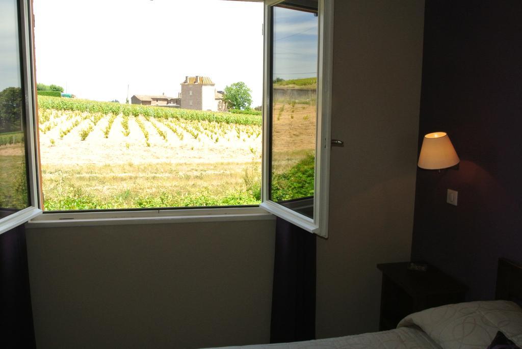 Hotel Des Vignes Julienas Exterior photo